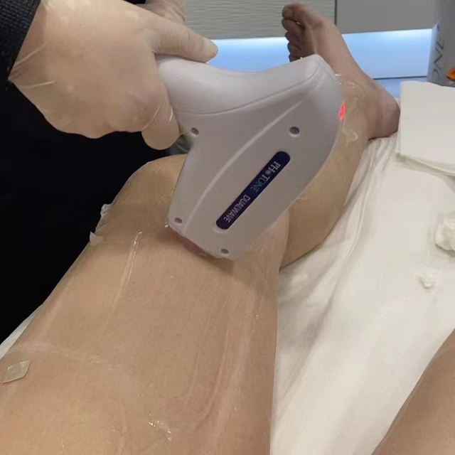 Appareil de th&eacute;rapie au laser &agrave; diode